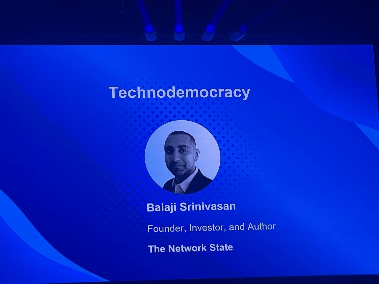 Token2049 Highlights: Balaji Srinivasan’s Technodemocracy and Bitcoin’s Role in the AI Era